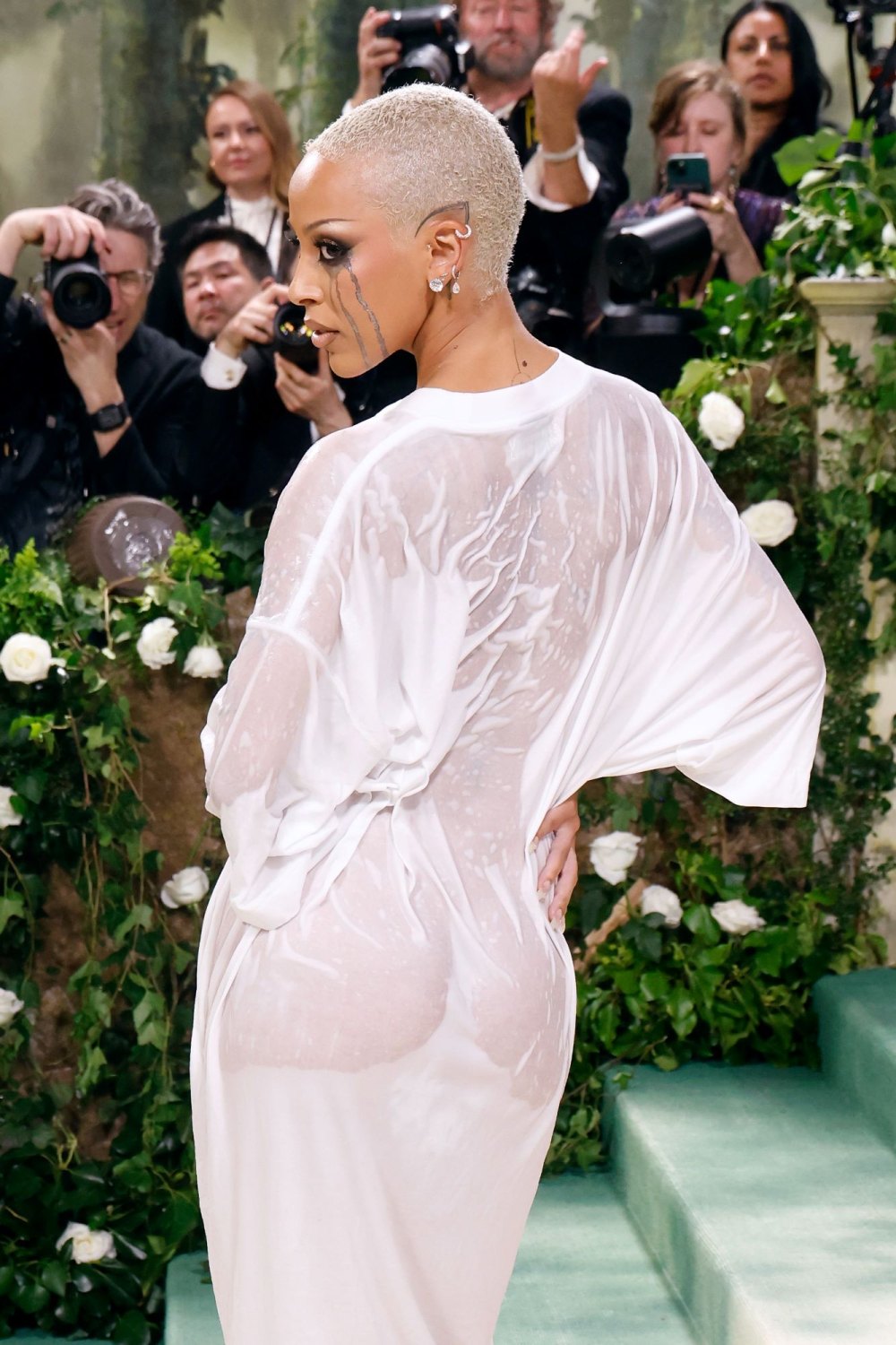 Была ли Анна Винтур ответственной за Naked Met Gala Trend?