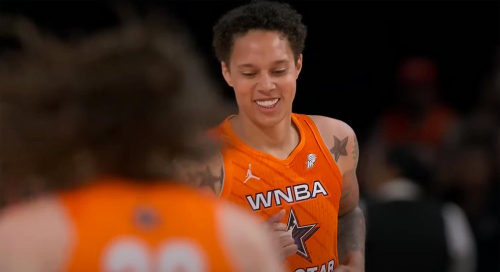 WNBA наконец начала использовать чартерные рейсы после многих лет споров 868